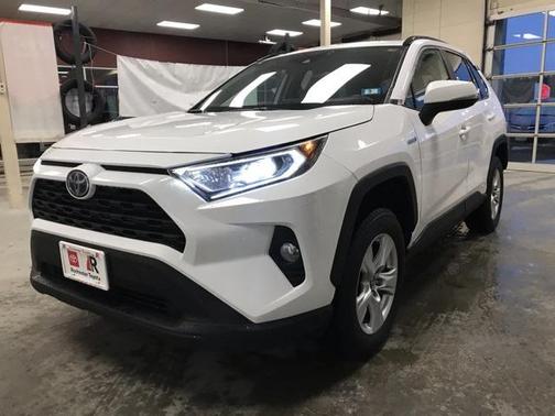 2021 Toyota RAV4 Hybrid XLE