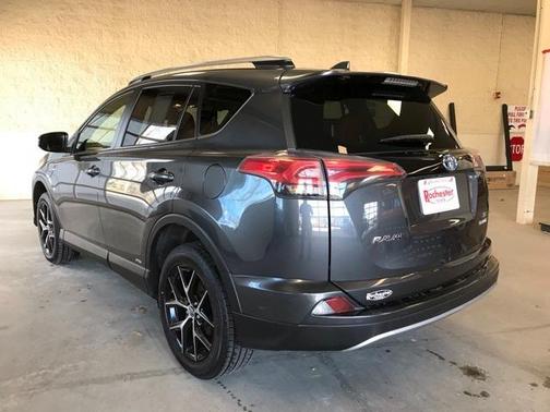 2018 Toyota RAV4 Hybrid SE
