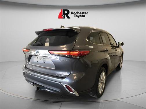 2022 Toyota Highlander Hybrid Limited