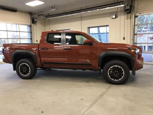 2025 Toyota Tacoma TRD Off Road