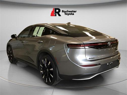 2024 Toyota Crown Platinum