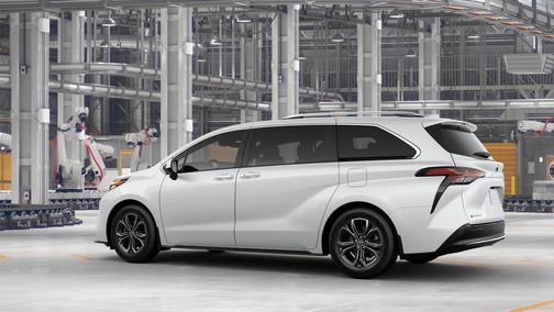 2025 Toyota Sienna Platinum 7 Passenger