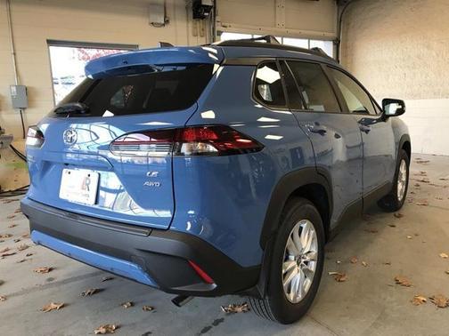 2026 Toyota Corolla Cross LE