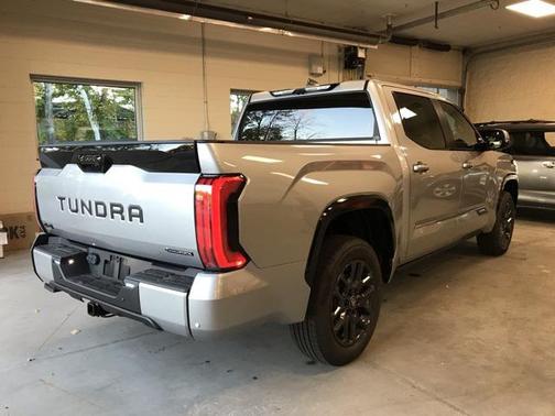 2026 Toyota Tundra Hybrid Platinum