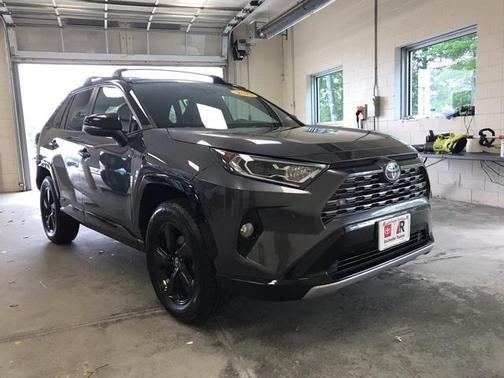 2021 Toyota RAV4 Hybrid SE