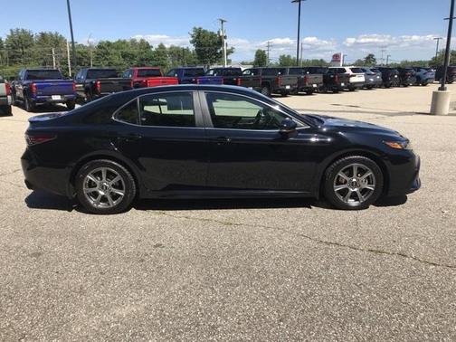 2024 Toyota Camry Hybrid SE