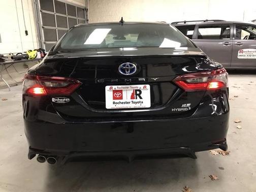 2024 Toyota Camry Hybrid SE