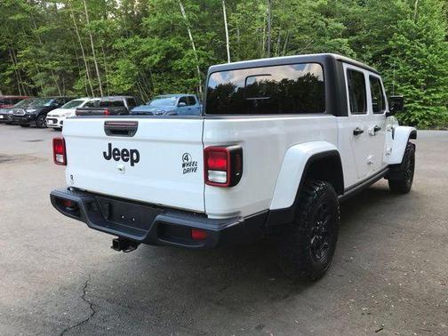 White 2022 Jeep Gladiator Willys 4x4