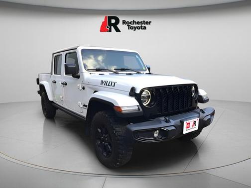 White 2022 Jeep Gladiator Willys 4x4