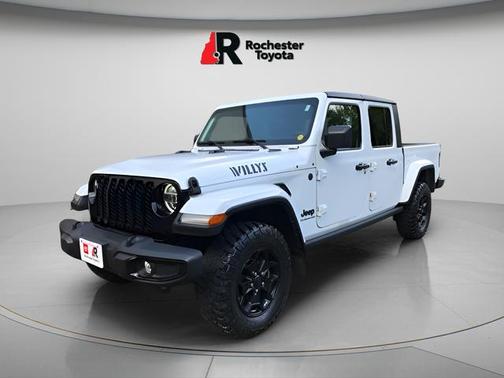 White 2022 Jeep Gladiator Willys 4x4