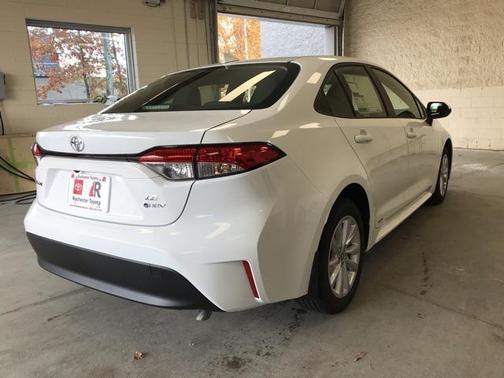 2026 Toyota Corolla Hybrid LE