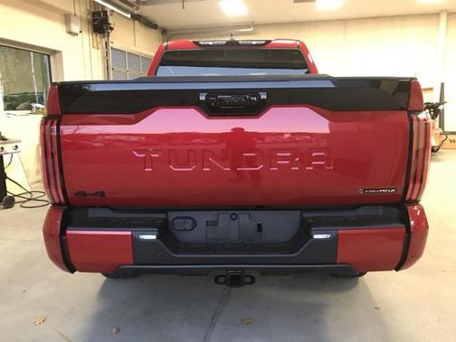 2026 Toyota Tundra Hybrid Platinum