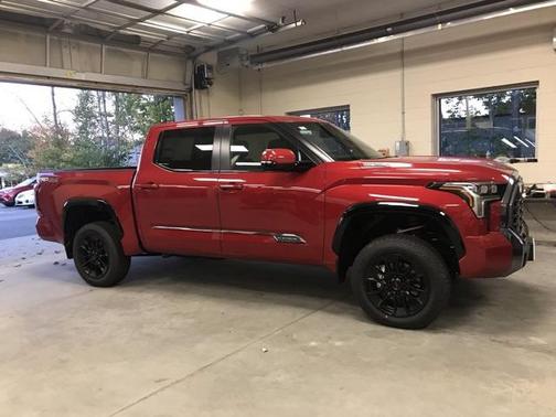 2026 Toyota Tundra Hybrid Platinum