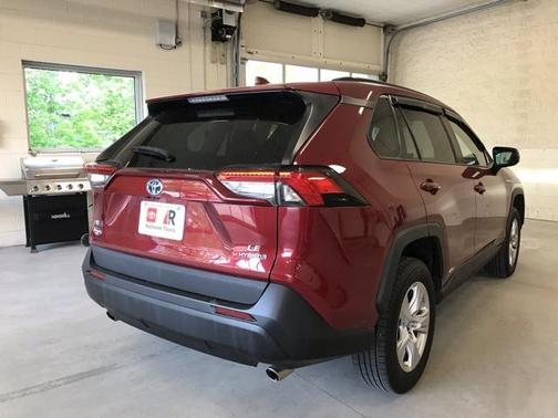 2021 Toyota RAV4 Hybrid LE