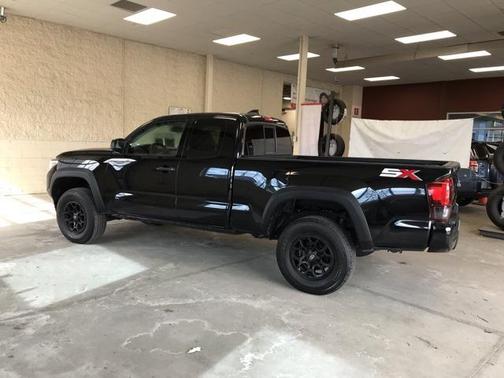 2022 Toyota Tacoma SR