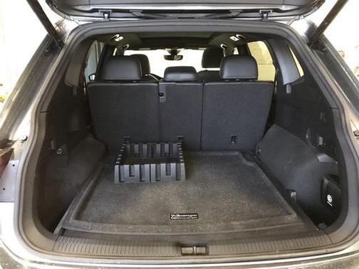 2022 Volkswagen Tiguan 2.0T SE R-Line Black 4MOTION