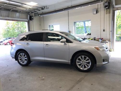 2014 Toyota Venza LE
