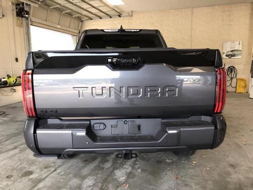2025 Toyota Tundra Platinum