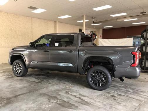2025 Toyota Tundra Platinum