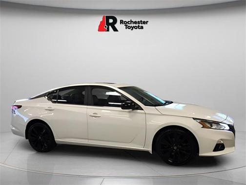 2022 Nissan Altima SR Intelligent AWD