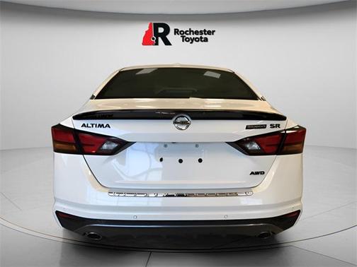 2022 Nissan Altima SR Intelligent AWD