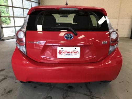 2014 Toyota Prius c Two