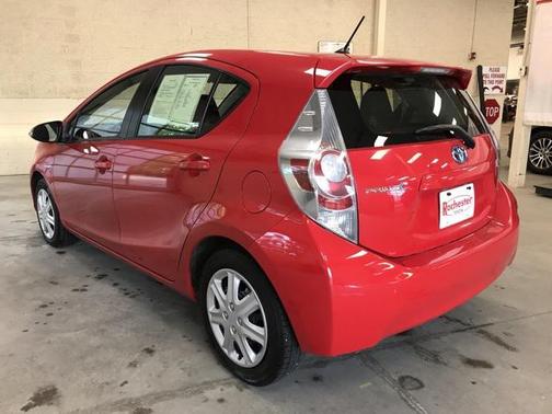 2014 Toyota Prius c Two