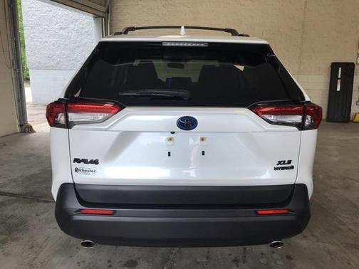 2023 Toyota RAV4 Hybrid XLE Premium