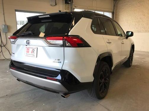 2023 Toyota RAV4 Hybrid XSE