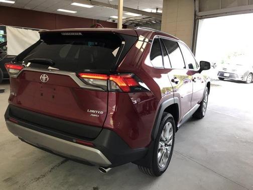 2025 Toyota RAV4 Limited