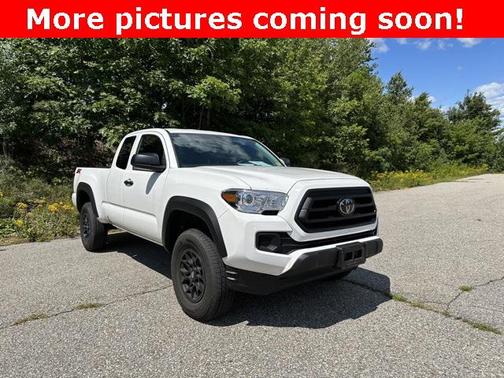 2022 Toyota Tacoma SR