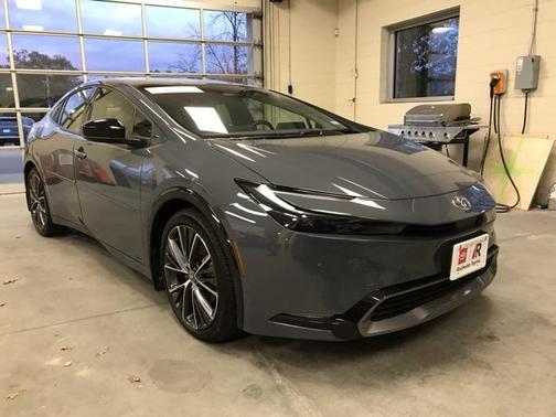 2024 Toyota Prius XLE