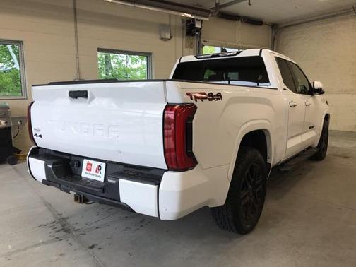 2022 Toyota Tundra SR5