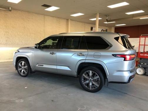 2023 Toyota Sequoia Capstone