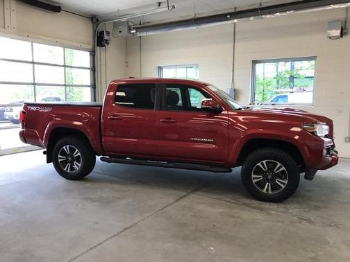 2018 Toyota Tacoma TRD Sport
