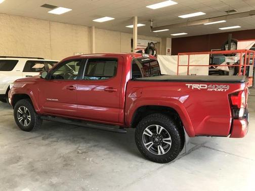 2018 Toyota Tacoma TRD Sport