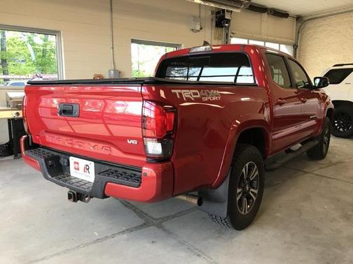 2018 Toyota Tacoma TRD Sport