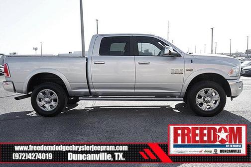 2017 RAM 2500 Laramie Crew Cab 4x4 6'4' Box