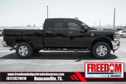 2025 RAM 2500 Tradesman Crew Cab 4x4 6'4' Box