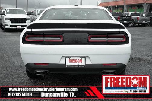 2022 Dodge Challenger SXT