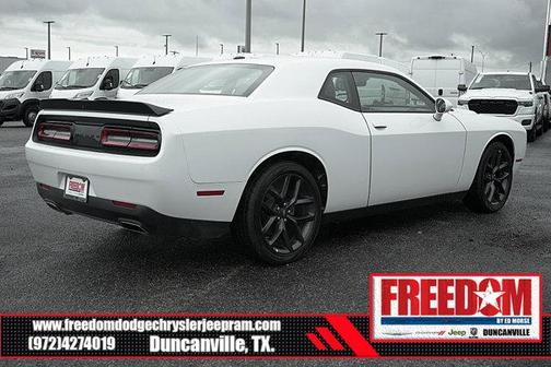2022 Dodge Challenger SXT
