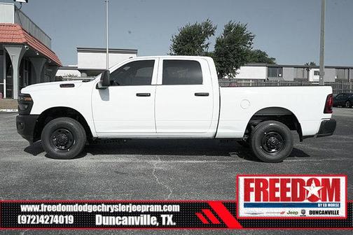 2025 RAM 2500 Tradesman Crew Cab 4x2 6'4' Box