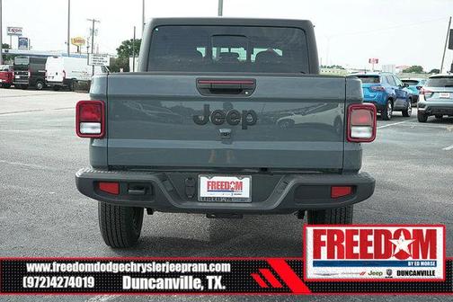 2025 Jeep Gladiator Sport