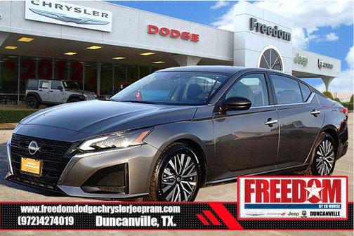 2025 Nissan Altima SV FWD