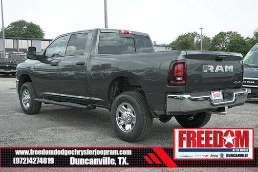 2025 RAM 2500 Tradesman Crew Cab 4x4 6'4' Box