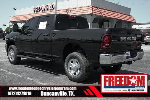 2025 RAM 2500 Tradesman Crew Cab 4x4 6'4' Box