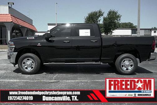 2025 RAM 2500 Tradesman Crew Cab 4x4 6'4' Box