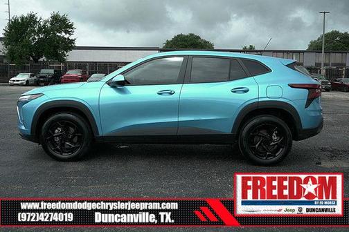 2025 Chevrolet Trax LS