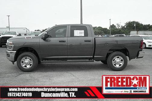 2025 RAM 2500 Tradesman Crew Cab 4x4 6'4' Box