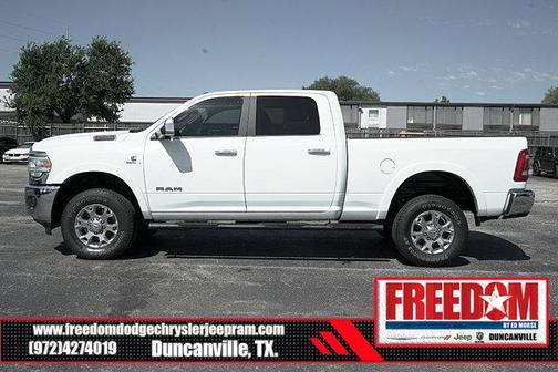 2022 RAM 2500 Laramie Crew Cab 4x4 6'4' Box